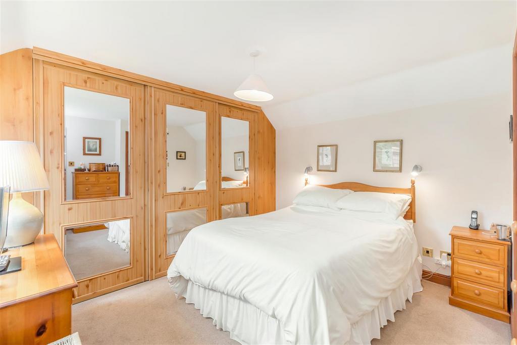 8572478-interior18.jpg