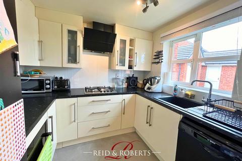 3 bedroom semi-detached house for sale, Hawthorn View, Pen-Y-Cae, Wrexham