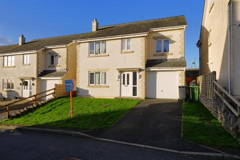 4 bedroom detached house for sale, Bay View Road, Baycliff, Ulverston