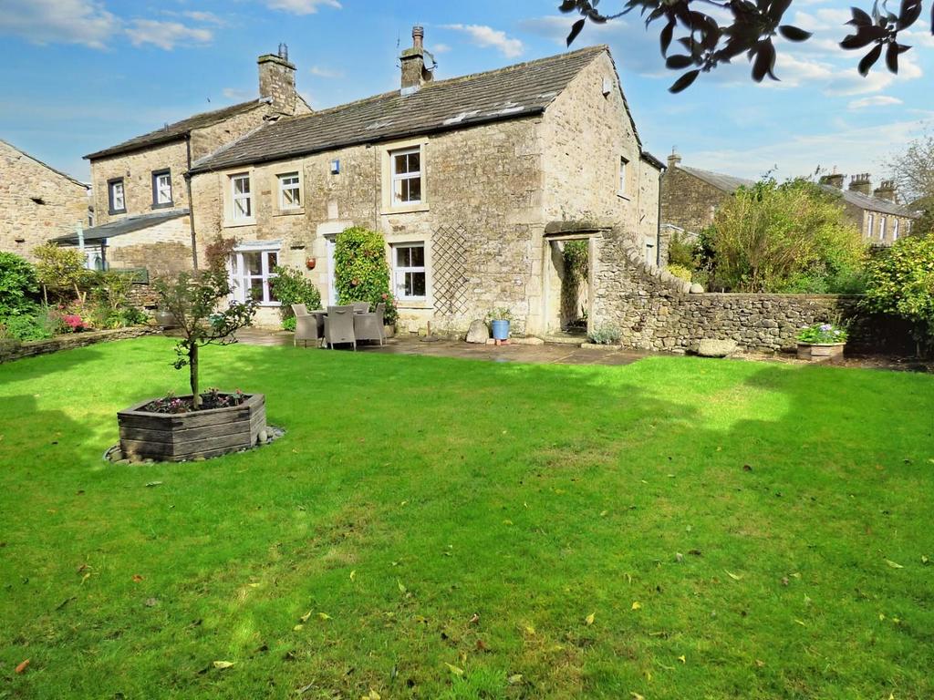 Mart Farm, Hellifield 4 bed semidetached house for sale £425,000