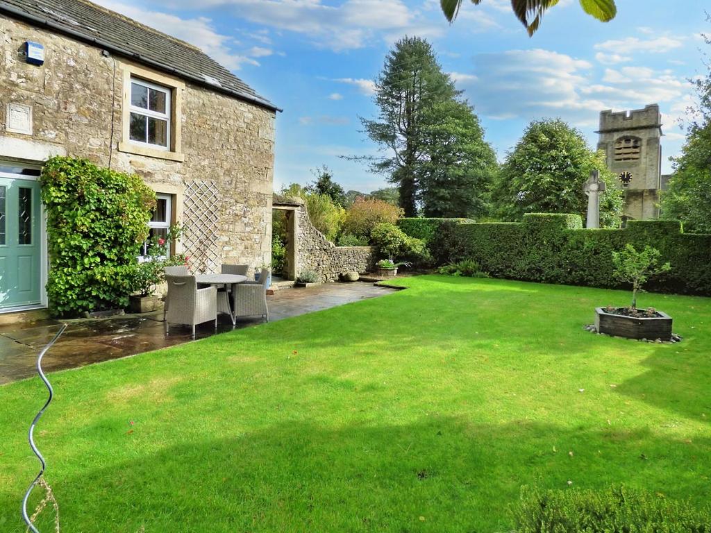 Mart Farm, Hellifield 4 bed semidetached house for sale £425,000