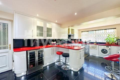 1 Abingdon Close, Uxbridge, UB10 0BU