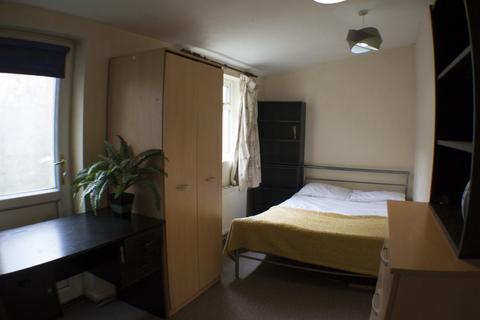 4 bedroom house to rent - 32 Alton Road, B29 7DU