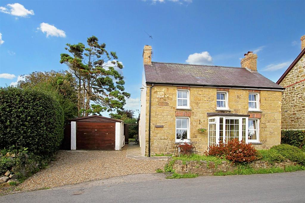 Glynarthen, Llandysul 3 bed cottage for sale £270,000