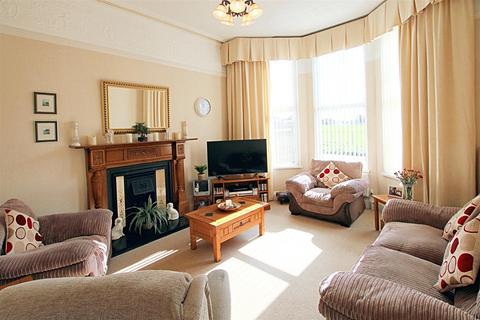 7 bedroom detached house for sale, Parc Avenue, Gwbert Road, Cardigan
