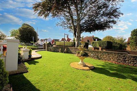 7 bedroom detached house for sale, Parc Avenue, Gwbert Road, Cardigan