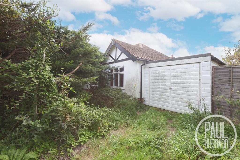 Pier Avenue, Southwold, IP18 2 bed detached bungalow for sale £500,000