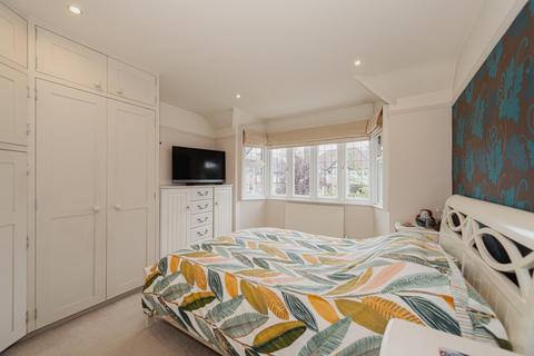 20 Digdens Rise, Epsom, KT18 7DL