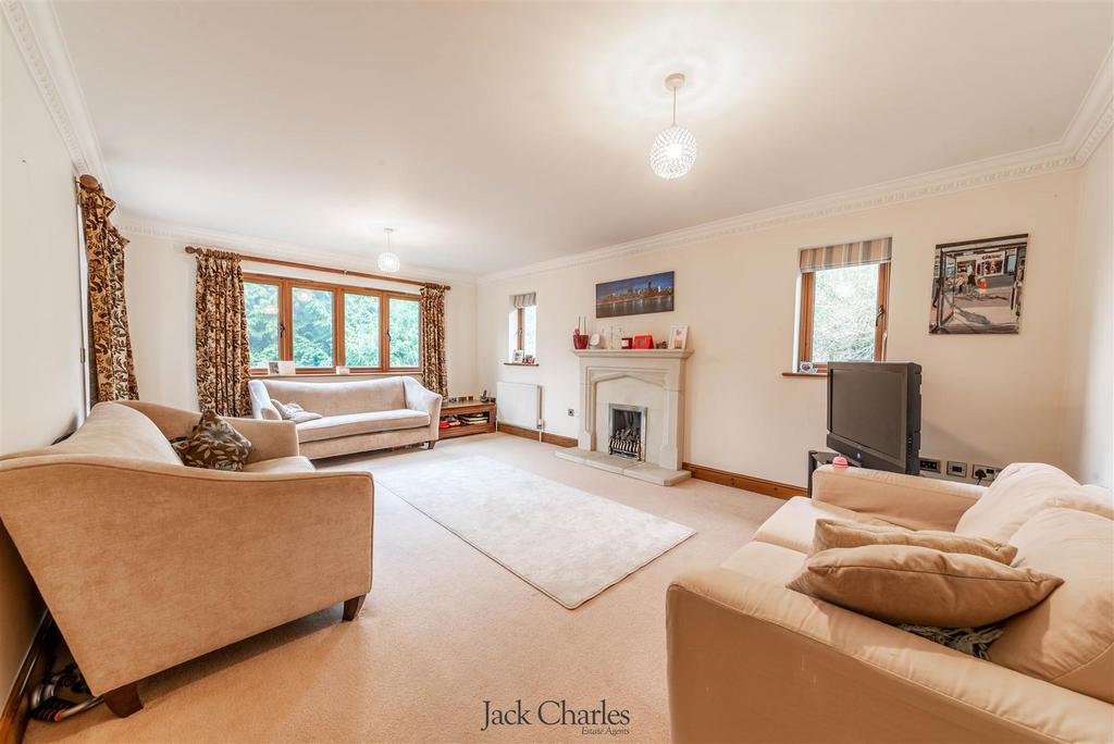 Forest Road, Tunbridge Wells 5 bed detached house for sale £1,150,000