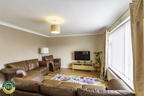 4 Somerton Drive, Hatfield Woodhouse, Doncaster, DN7 6NQ