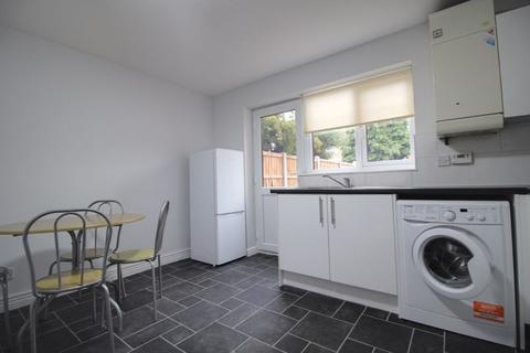 2 bedroom townhouse to rent, Cropton Crescent, Beechdale Mews