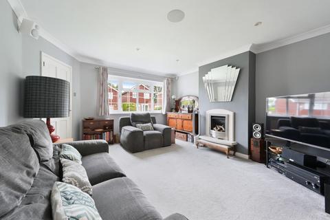 5 The Driftway, Banstead, SM7 1LX