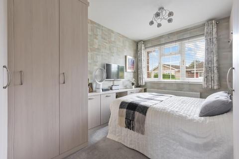 5 The Driftway, Banstead, SM7 1LX