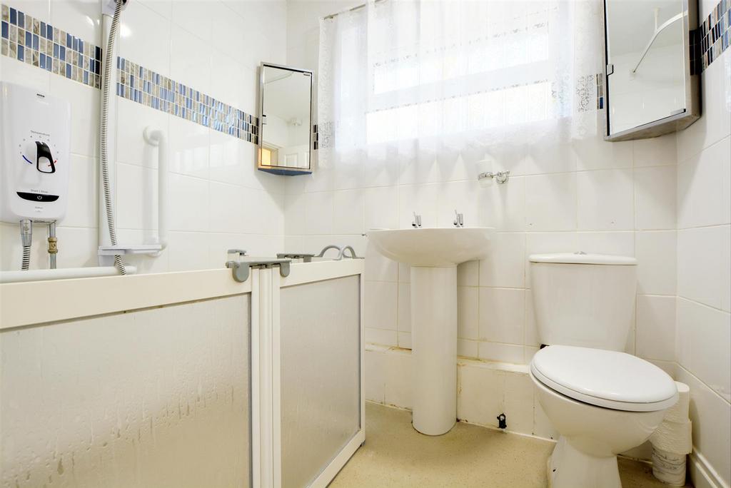 Shower Room 2.jpeg