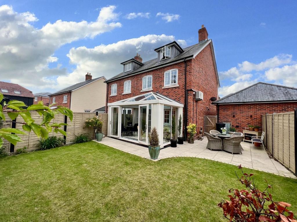 TENTERDEN 4 bed semidetached house for sale £600,000
