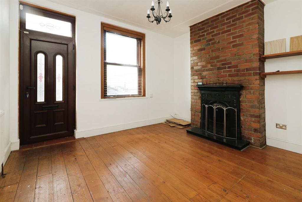 Psalters Lane, Holmes, Rotherham 2 bed end of terrace house for sale