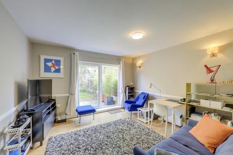 55b Wellmeadow Road, Catford, London, SE13 6TA