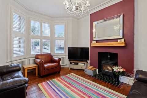 81 Leighton Road, London, W13 9DR