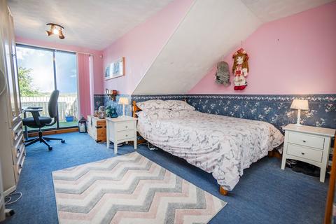 2 bedroom maisonette for sale, Main Street, East Calder, EH53