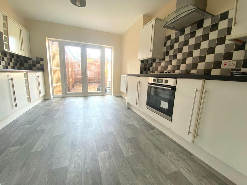 Milton Street, Poets Corner, Kingsley, Northampton NN2 7JF 2 bed