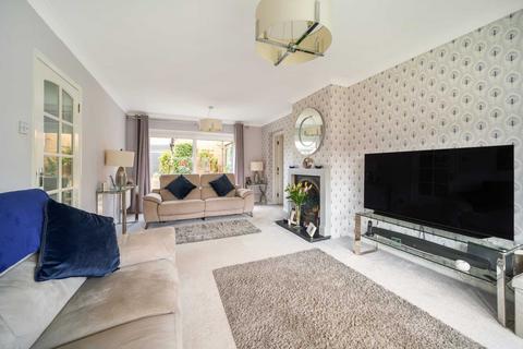 6 bedroom detached house for sale - Brittons Close, Sharnbrook
