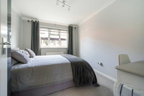 4 Brittons Close, Sharnbrook, Bedford, MK44 1PN