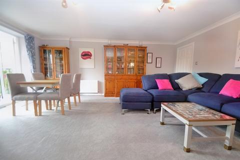 2 bedroom flat for sale, Lower Parkstone, Poole