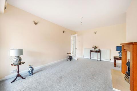 14 Lakehurst Road, Epsom, KT19 0ES