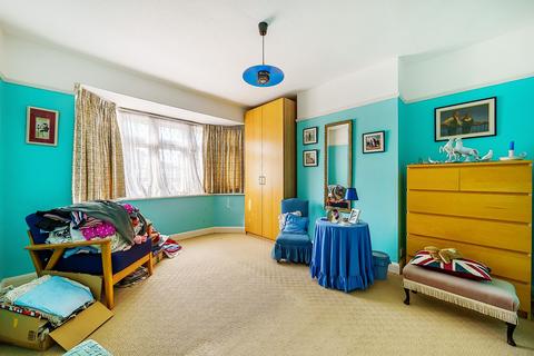 14 Lakehurst Road, Epsom, KT19 0ES