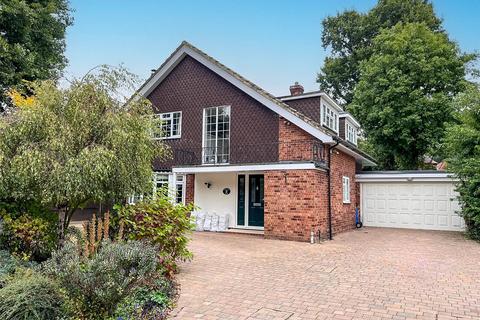 4 bedroom detached house for sale, The Glade, Colchester, Essex, CO4