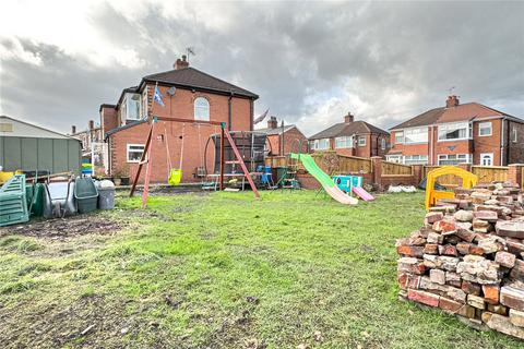 3 bedroom semi-detached house for sale - Atherley Grove, Chadderton, Oldham, Greater Manchester, OL9