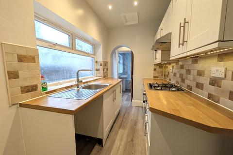 2 bedroom terraced house to rent, Greatbatch Avenue, Penkhull, Stoke-on-Trent, ST4