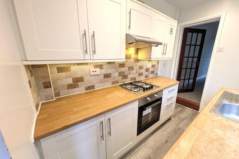 2 bedroom terraced house to rent, Greatbatch Avenue, Penkhull, Stoke-on-Trent, ST4
