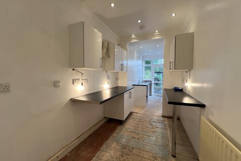 68 Walden Way, Ilford, IG6 3BJ