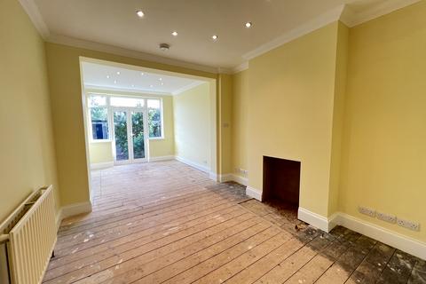 68 Walden Way, Ilford, IG6 3BJ
