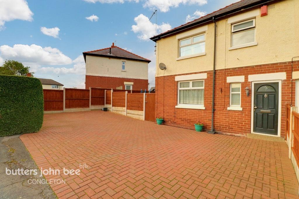 Wilbraham Road, Congleton 2 bed end of terrace house for sale £165,000