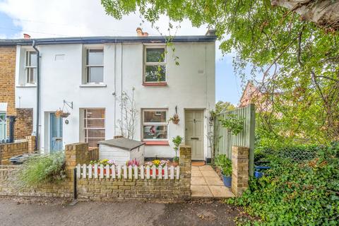 27 Latimer Road, Teddington, TW11 8QA