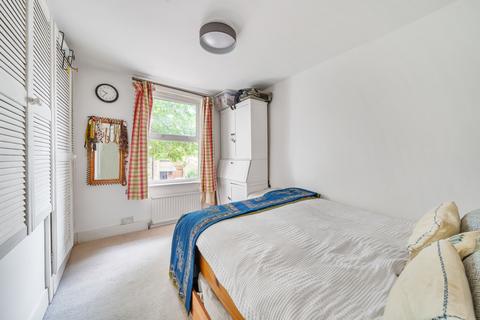 27 Latimer Road, Teddington, TW11 8QA