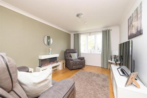 20 Miners Walk, Dalkeith, EH22 2AL