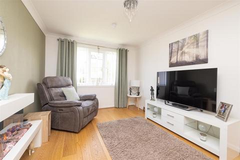 20 Miners Walk, Dalkeith, EH22 2AL
