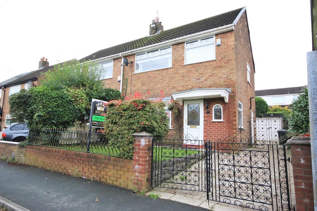 Mabel Street, Pemberton, Wigan, WN5 9EJ 3 bed semidetached house for