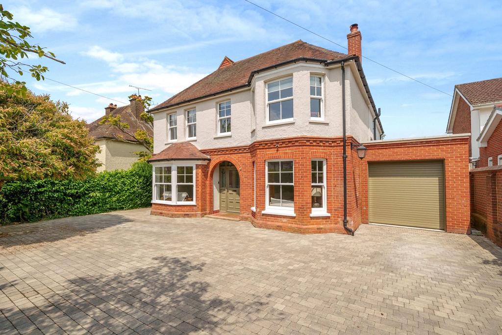 Lancaster Avenue, Farnham, GU9 4 bed detached house for sale £2,000,000