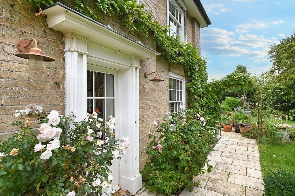 Framlingham, Suffolk 4 bed detached house for sale £950,000