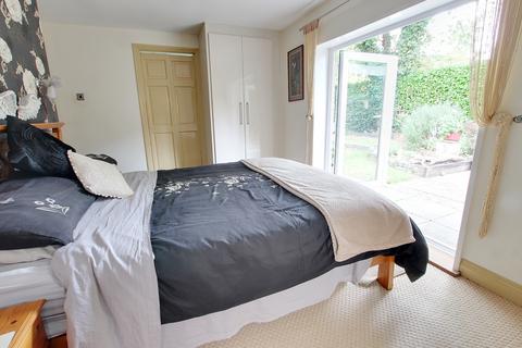 3 bedroom detached bungalow for sale - North Road, Dibden Purlieu