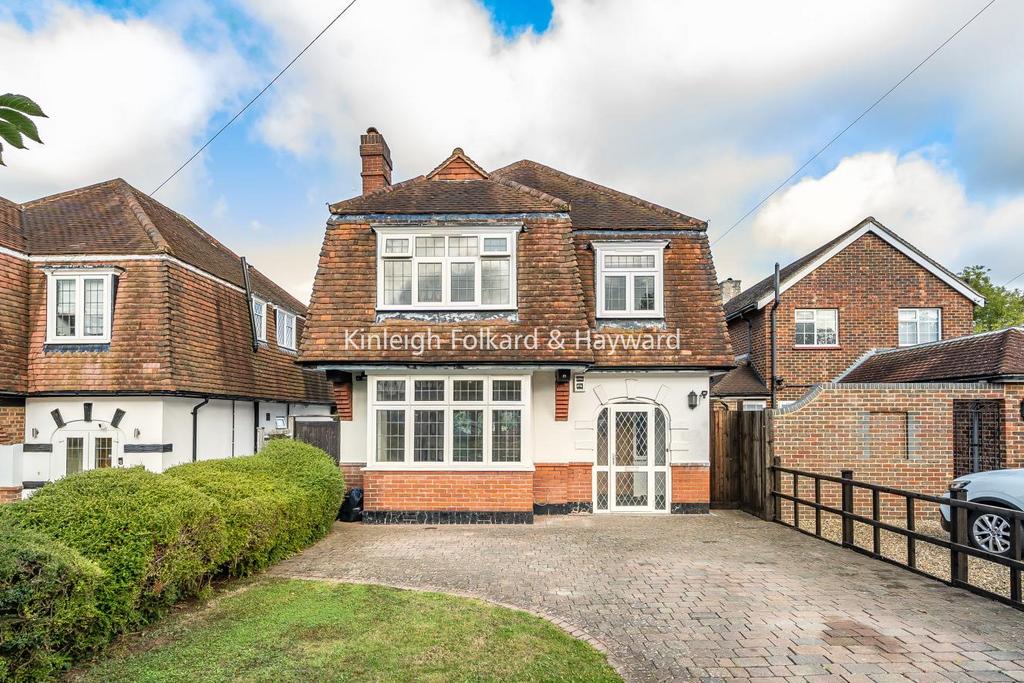 Kingswood Avenue, Bromley 3 bed detached house £875,000