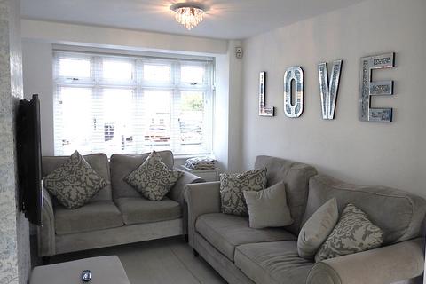 25 Conrad Drive, Worcester Park, KT4 8PR