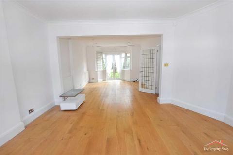 5 bedroom bungalow to rent, Penshurst Gardens, Edgware