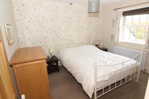 Dewi House High Street, Llangadog, SA19 9EF