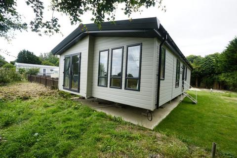 2 bedroom static caravan for sale, Ferryfields Holiday Park