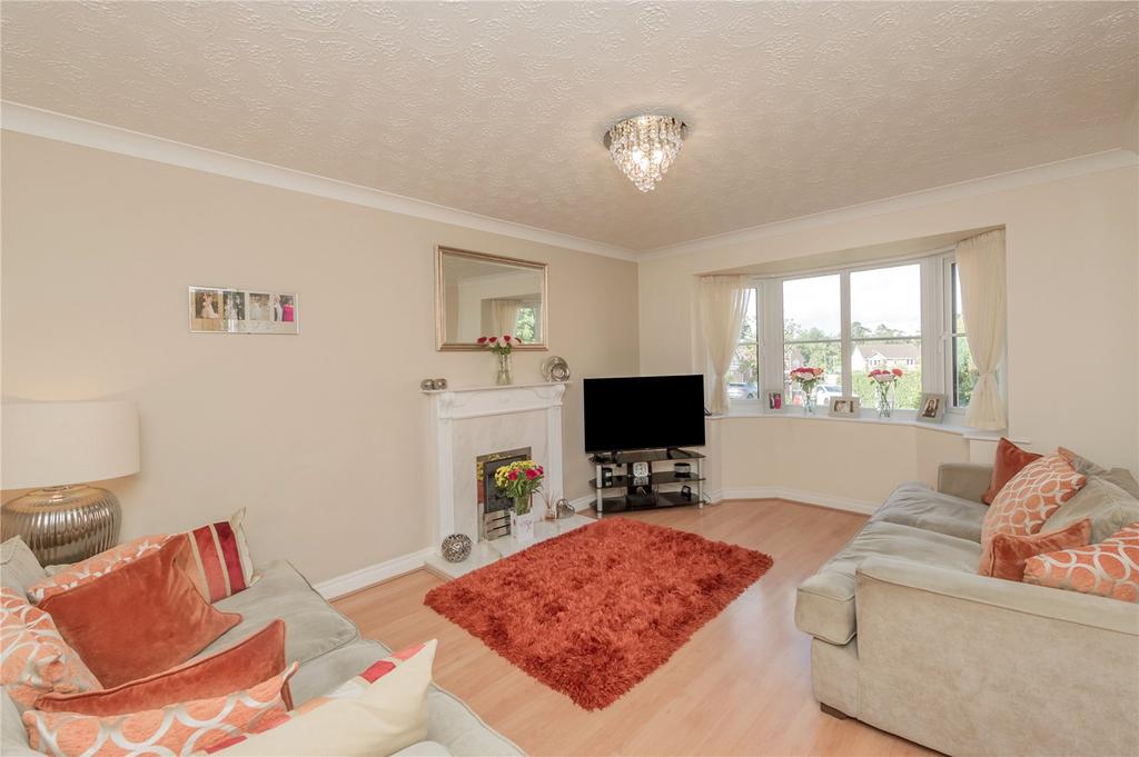 Richmond Park Avenue, Roberttown, Liversedge, WF15 4 bed detached house